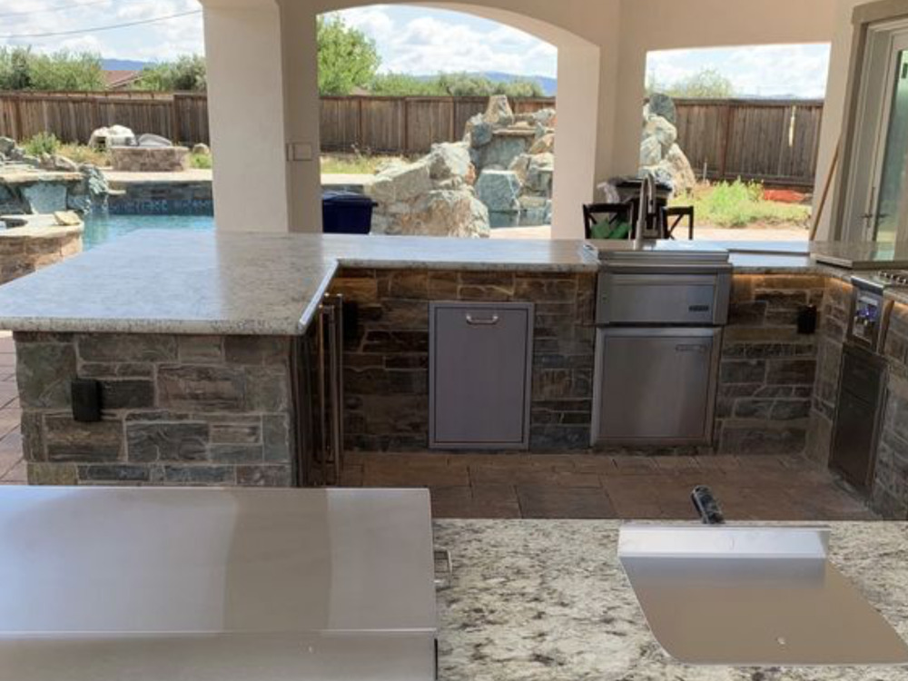 Outdoor Kitchens & Structures Brentwood